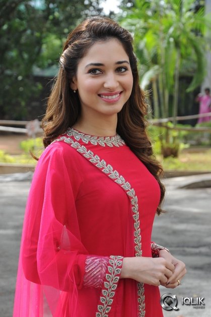 Tamannah-at-Bengal-Tiger-Movie-Press-Meet